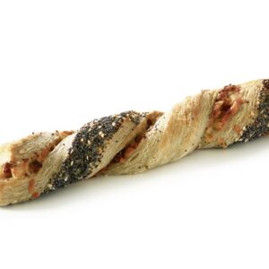 8591 Hojaldre de salami, queso y cebolla