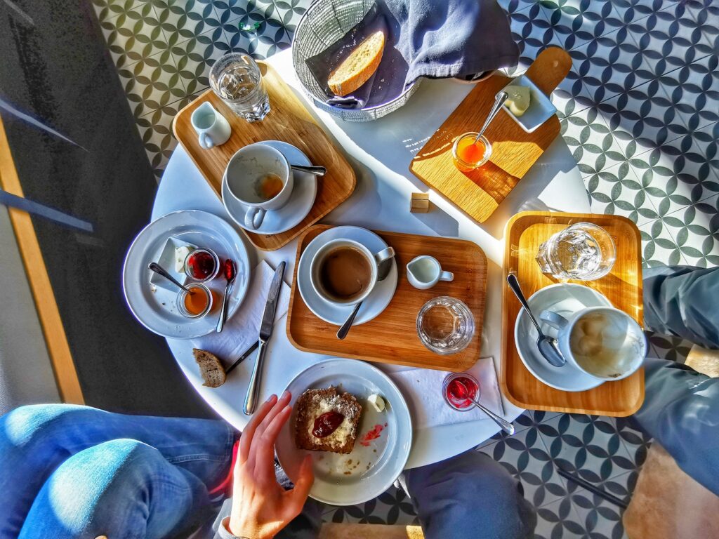 desayuno con pan, una delicia para degustar cada mañana